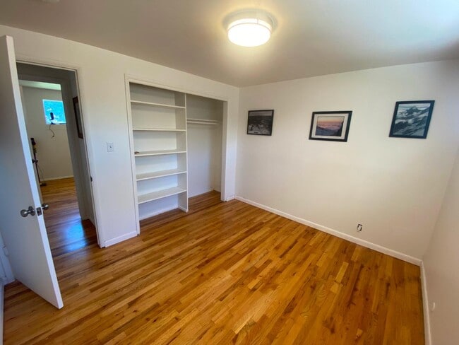 Building Photo - 1455 E 8425 S