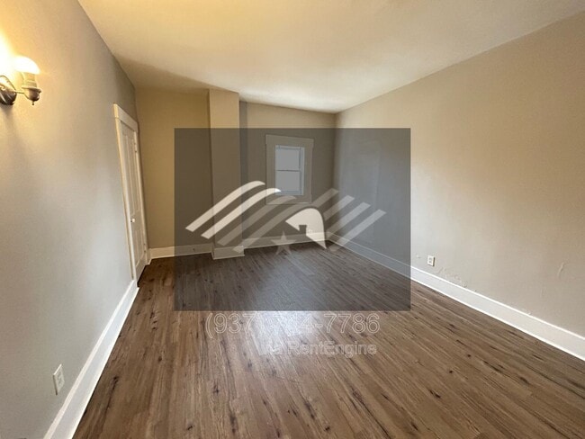 Building Photo - 815 S Main St