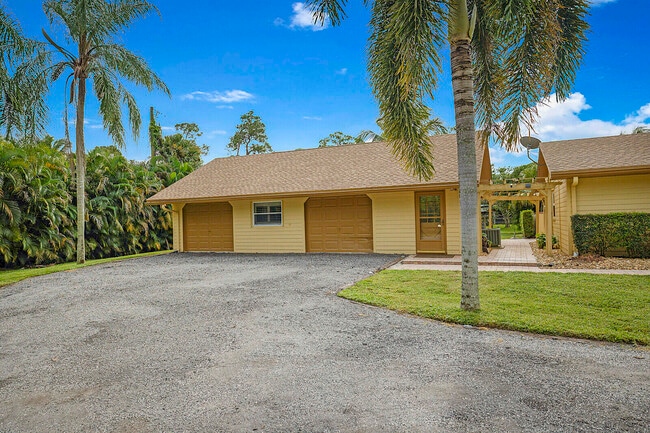 Building Photo - 12812 Raymond Dr