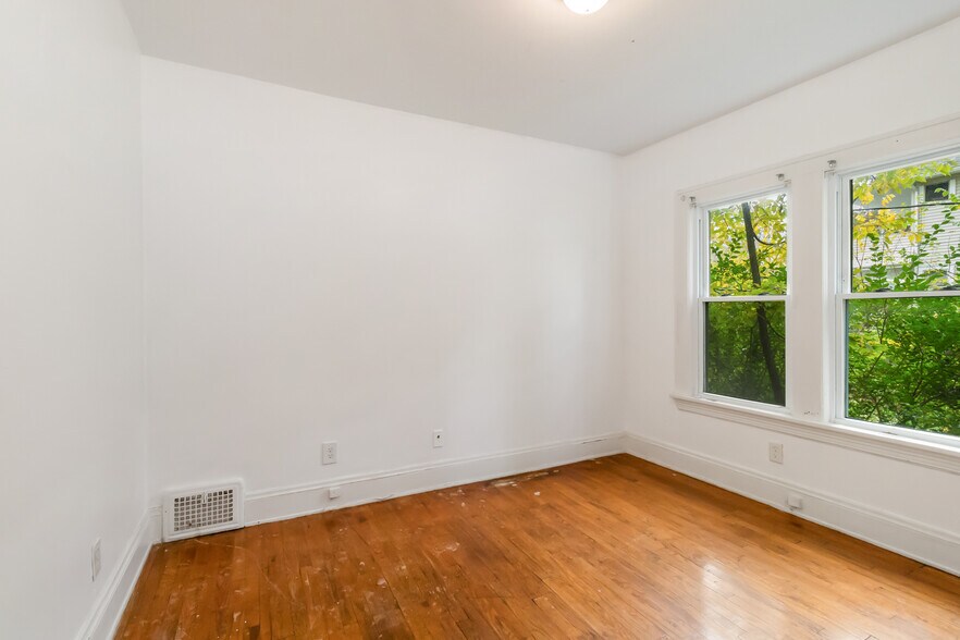 Building Photo - 2704 Natchez Ave