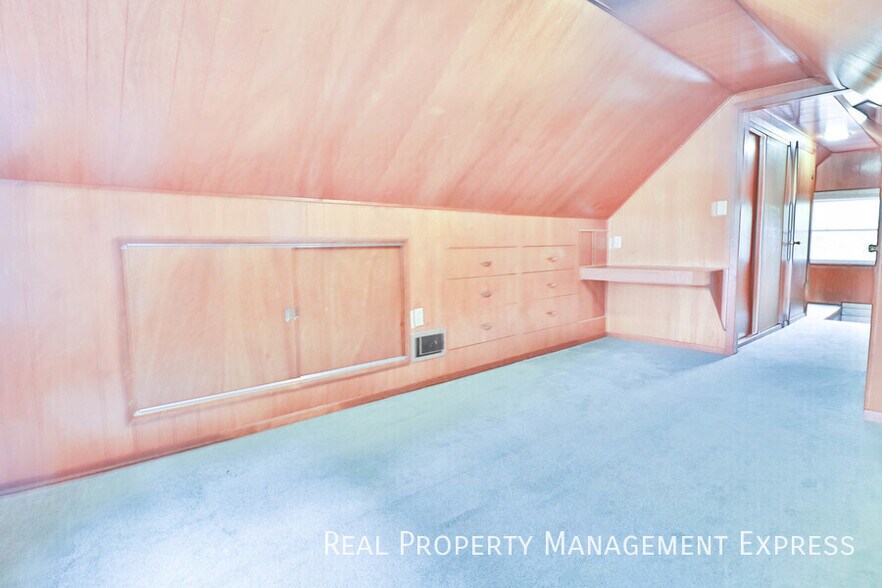 Building Photo - Charming 4 Bedroom 2.5 Bath near Sanford