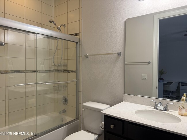 Building Photo - 168 Bronson Pkwy