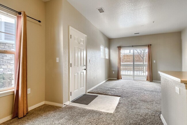 Building Photo - Nice 1 bedroom Condo in Parker