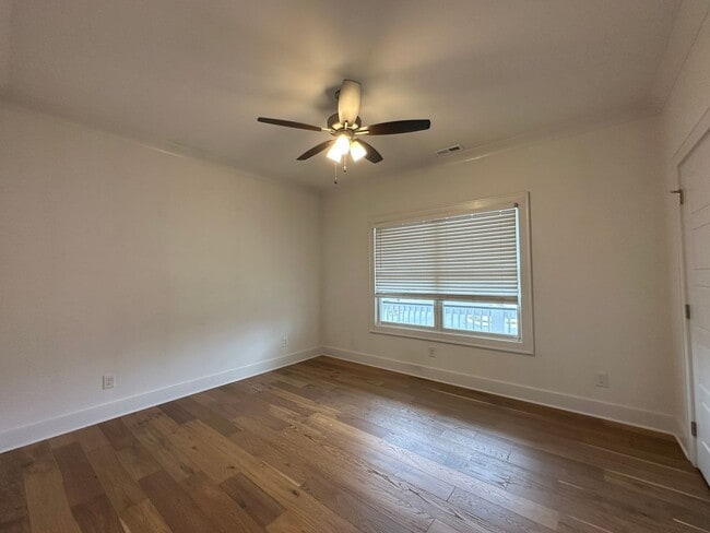 Building Photo - 3 Bedroom / 2 Bath  Johnson City TN