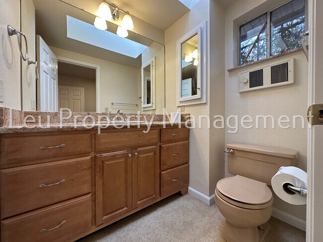 Building Photo - 1098 Cindy Ct