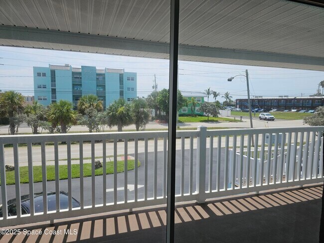 Building Photo - 3601 Ocean Beach Blvd