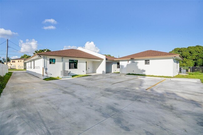 Building Photo - 10362 SW 180th St