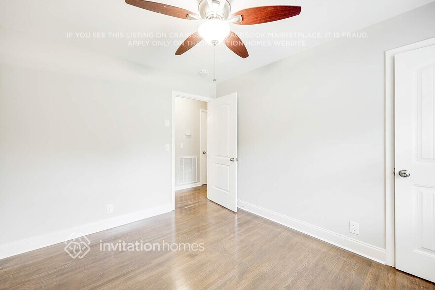 Building Photo - 102 Linda Dr