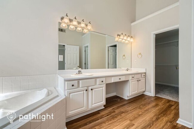 Building Photo - 59 Weatherstone Way