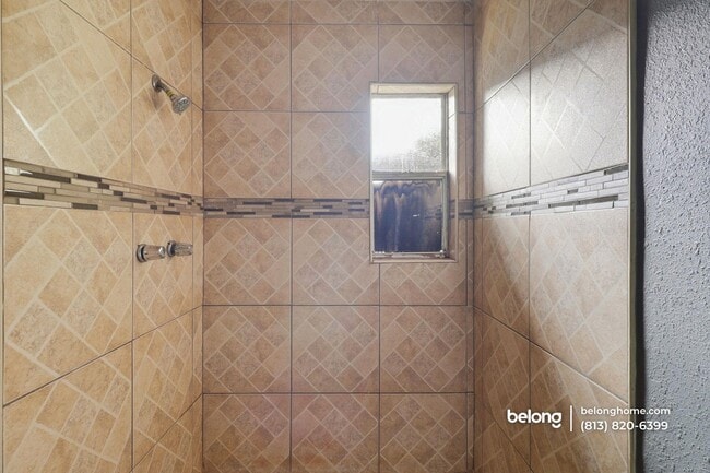 Building Photo - 1504 N Madison Ave