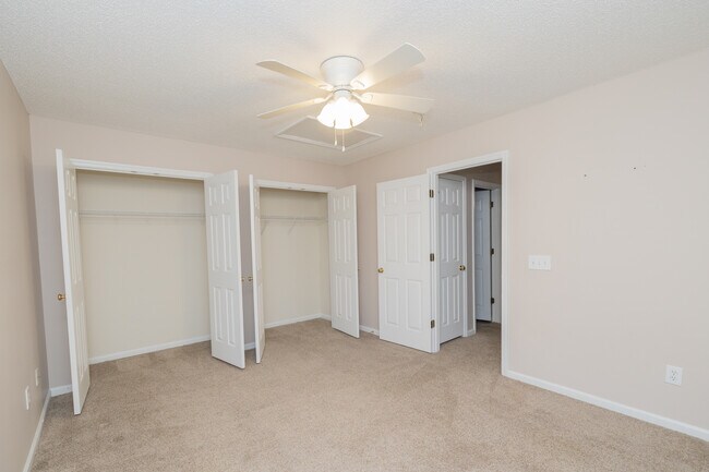 Building Photo - 1117 Deerberry Rd