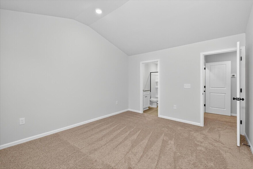 Building Photo - 1252 Principal Featherstone Ave