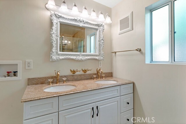 Building Photo - 5719 Beckford Ave