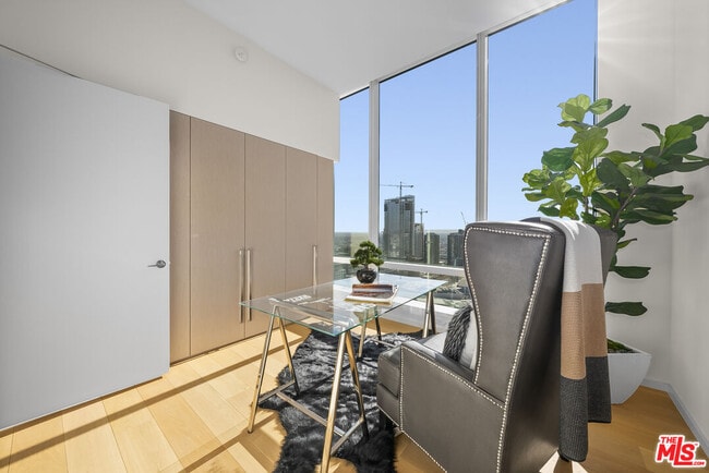 Building Photo - 877 Francisco St