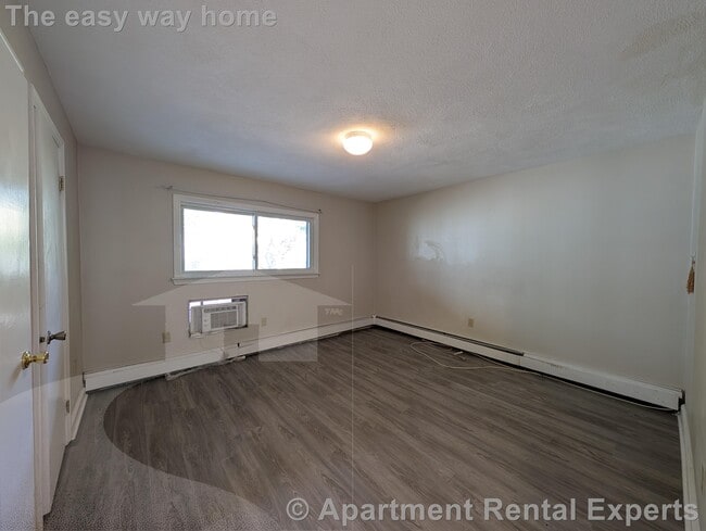 Building Photo - 13A Suffolk St