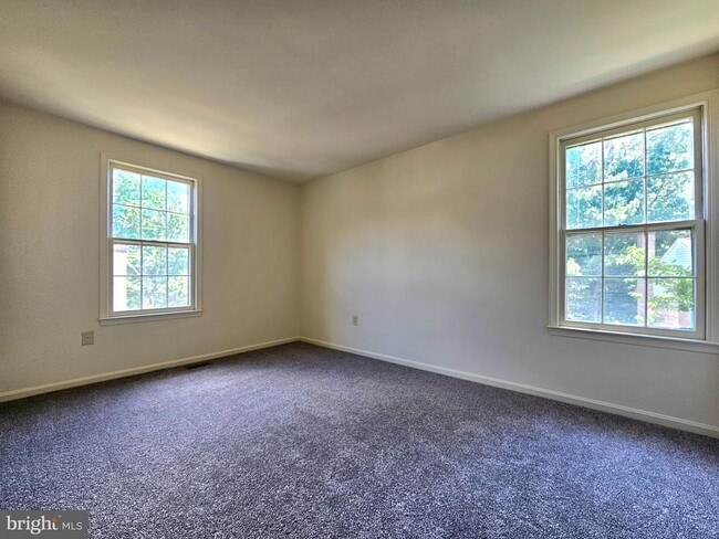 Building Photo - 4719 Gainsborough Dr