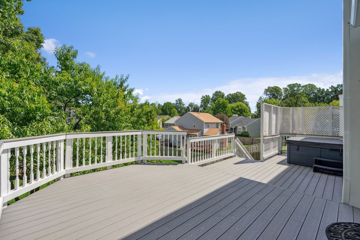 Building Photo - 5406 Lomax Way