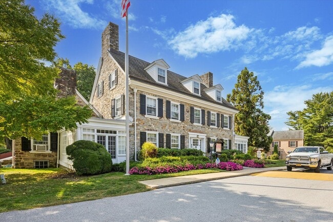 Building Photo - Bright & Renovated 1B/1B Condo with Pool, Tennis, & Chester Valley Trail Access – Old Forge Crossing