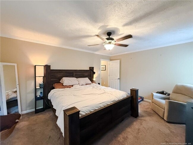 Building Photo - 728 Fairbluff Dr