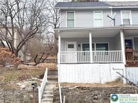 Building Photo - 207 Spring St