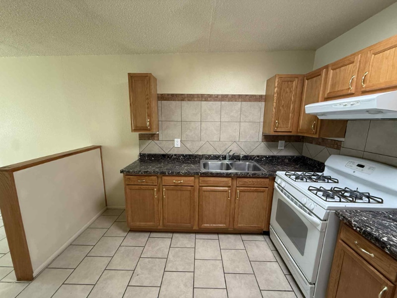 Building Photo - 5425 E 30th St