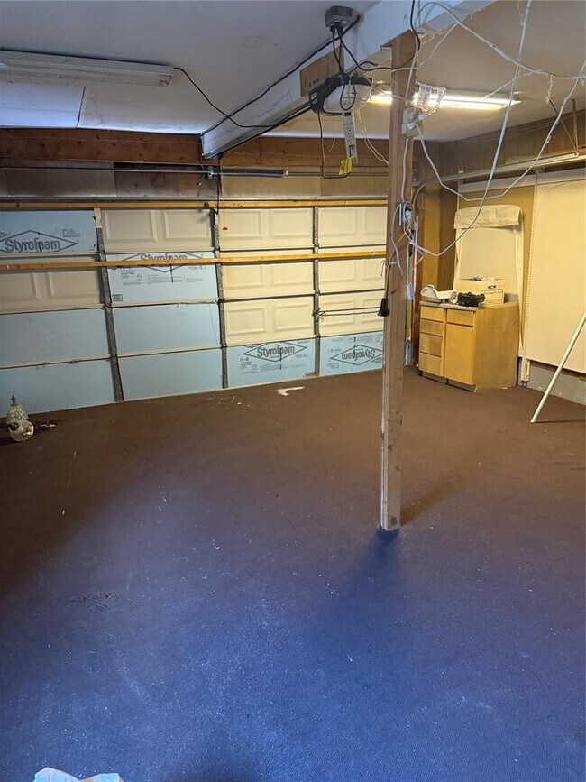 Building Photo - 6813 Lancer Ln