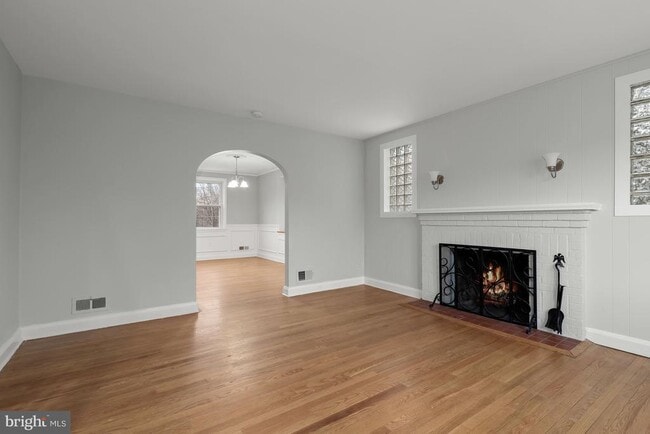 Building Photo - 8336 Wyton Rd