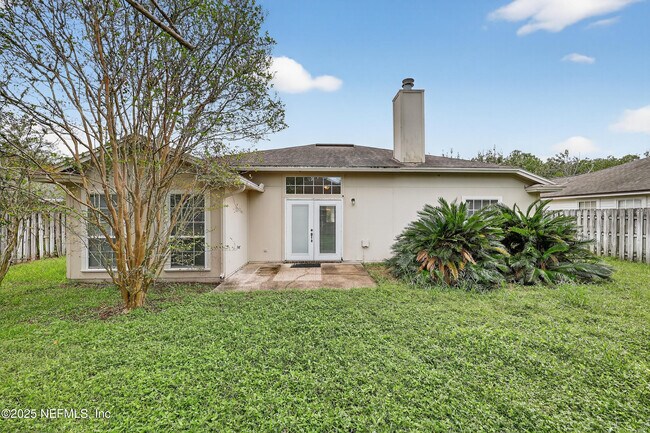 Building Photo - 12799 Glade Springs Dr S