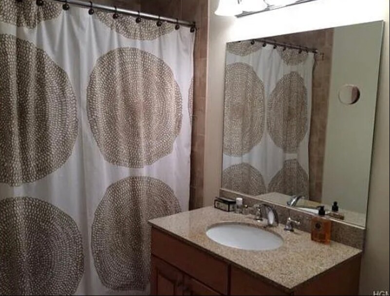 Building Photo - 3 Cross St