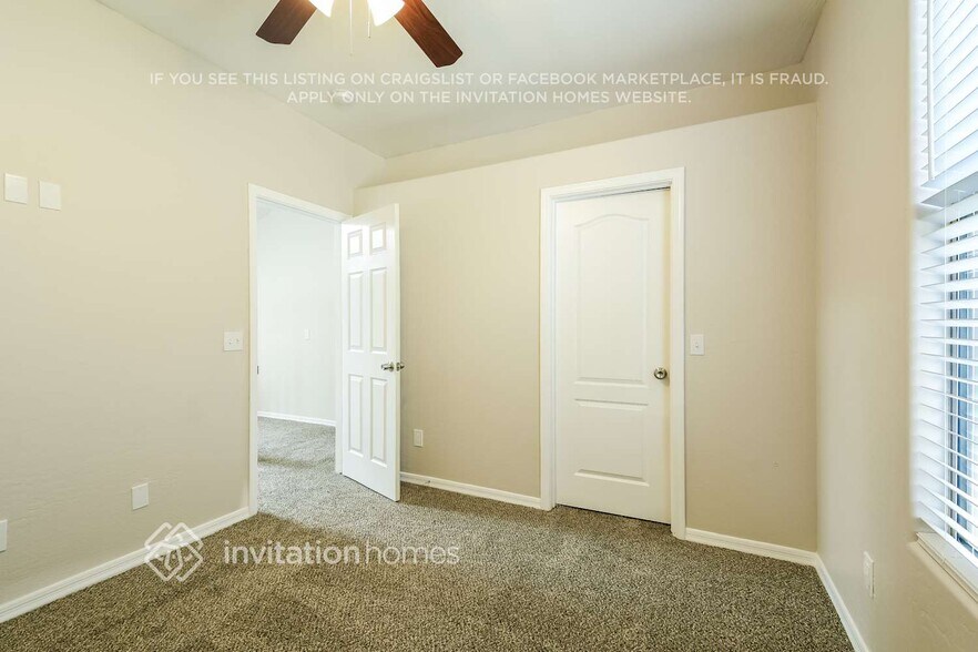 Building Photo - 6617 W Andrea Dr