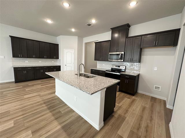 Building Photo - 127 Bowling Grn Ave.