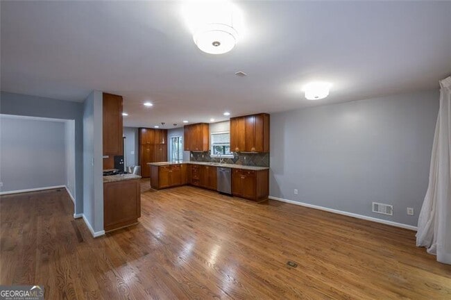 Building Photo - 1125 Trailmore Dr