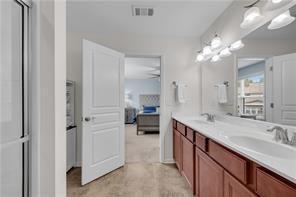 Building Photo - 704 Woodbridge Dr