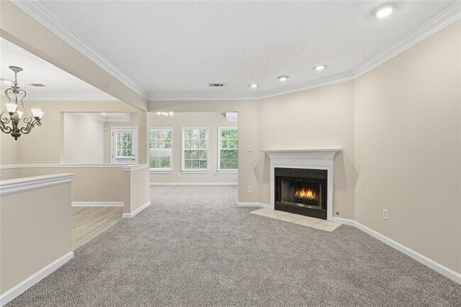 Building Photo - 1015 Plantation Way