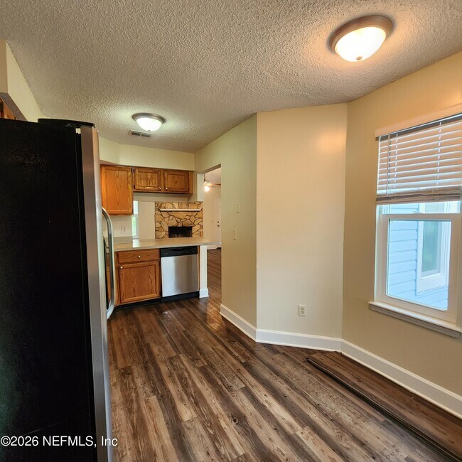 Building Photo - 6941 Huntington Woods Cir W