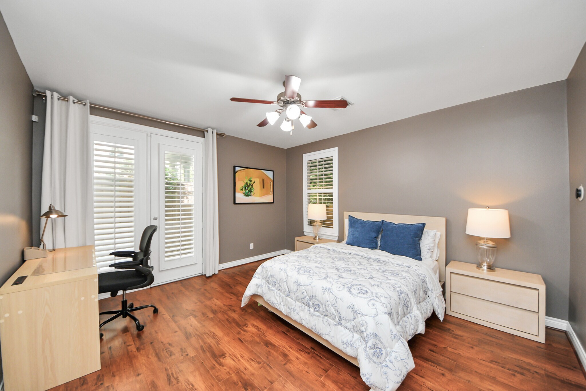 A serene, fully furnished guest suite offering privacy and comfort. - 620 Rutland St
