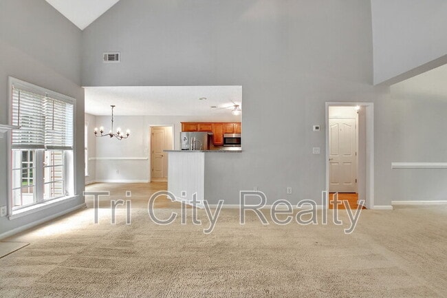 Building Photo - 69 Meadows Creek Ln