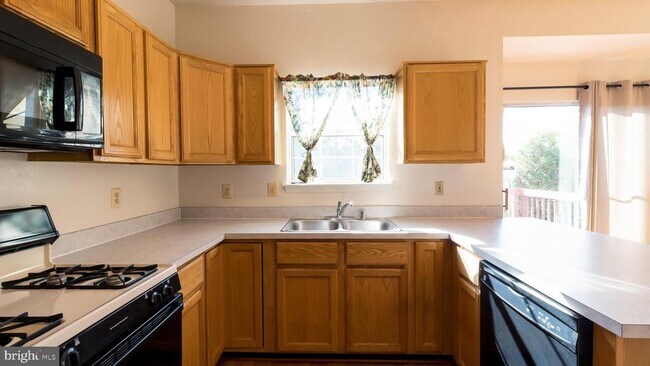 Building Photo - 45416 Baggett Terrace