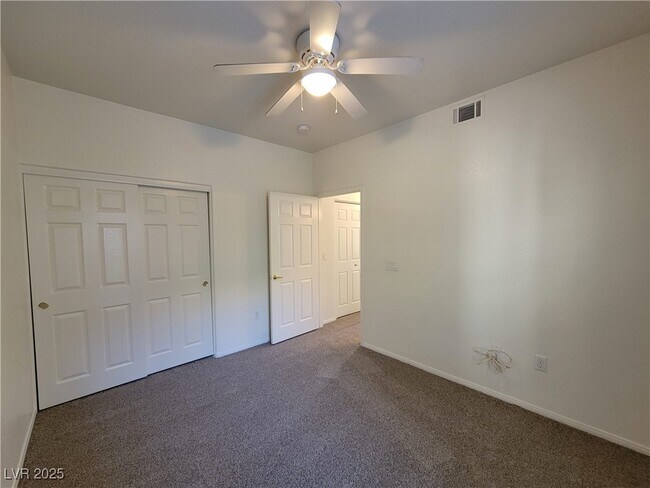 Building Photo - 3822 Ormond Beach St