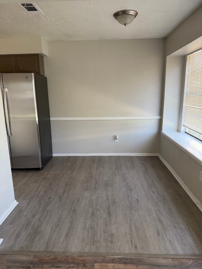 Building Photo - 23430 Cimber Ln