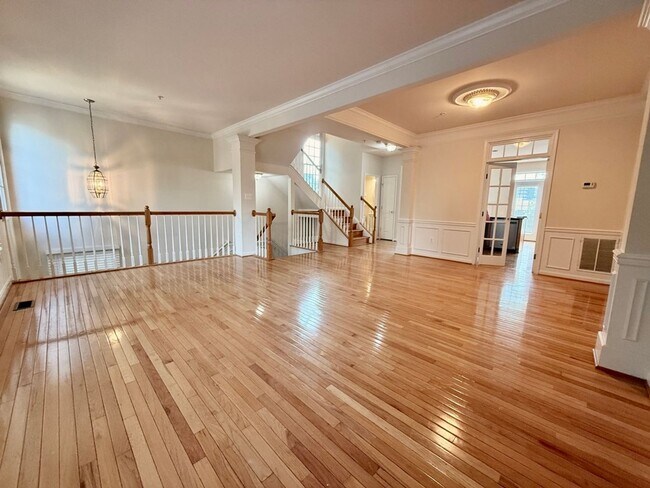 Building Photo - 6130 Stonehenge Pl