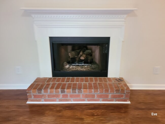 Building Photo - 2733 Airwood Dr
