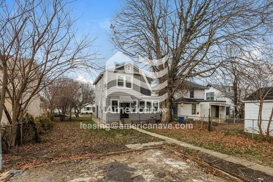 Building Photo - 736 McCleary Ave