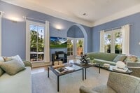 Building Photo - 2109 Nickerson St