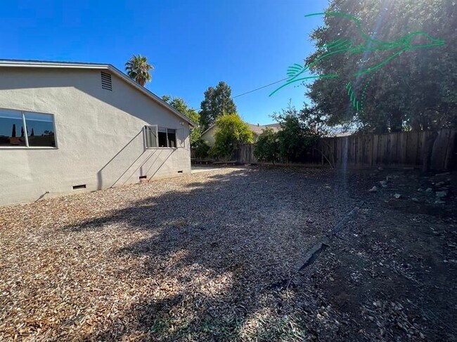 Building Photo - 7941 Woodlark Way