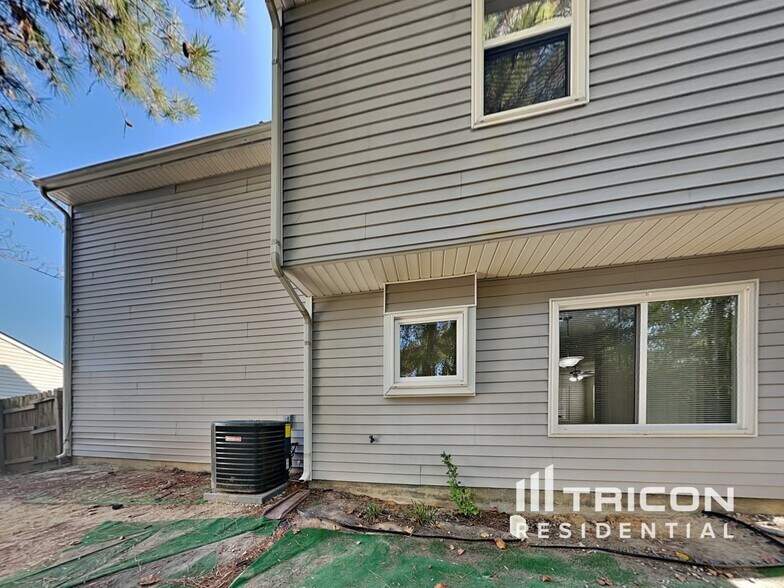 Building Photo - 4213 Ivy Hill Rd