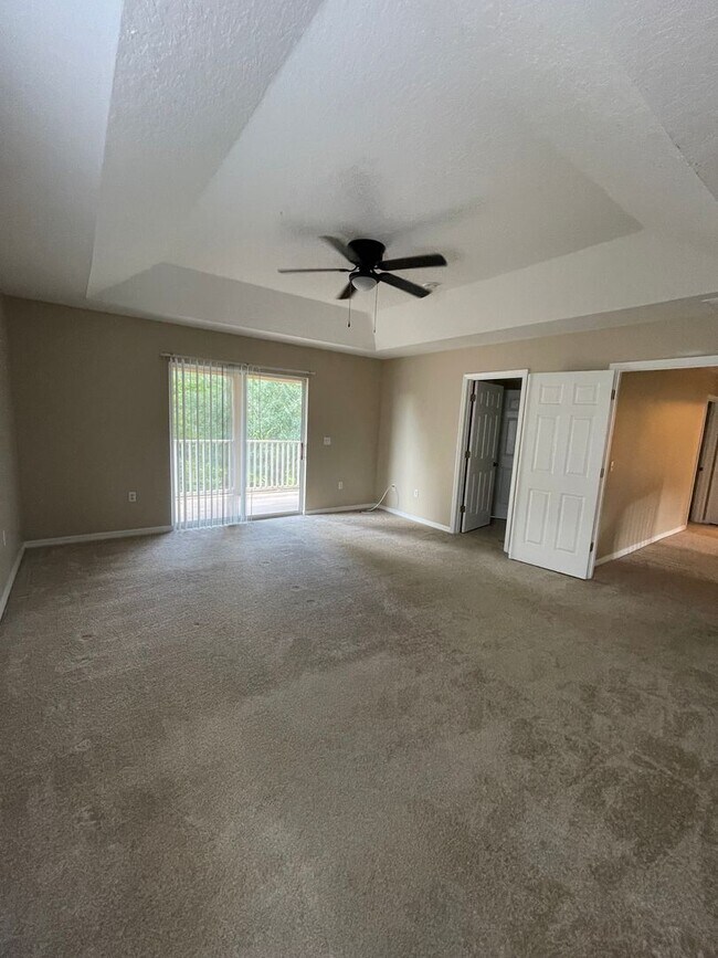 Building Photo - Home For Rent in Gated Stonebrook Neighbor...