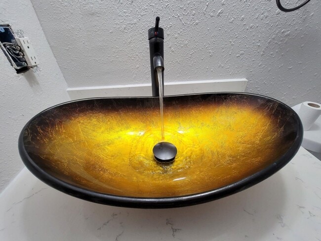 Building Photo - 6300 Seawall Blvd