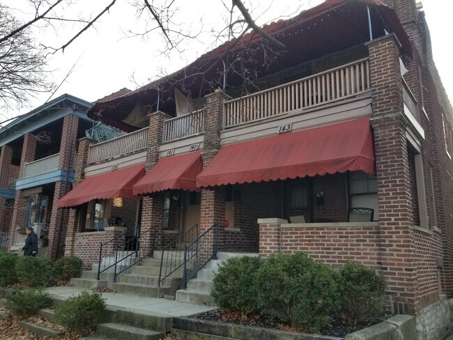 Building Photo - 143 W 1st Ave
