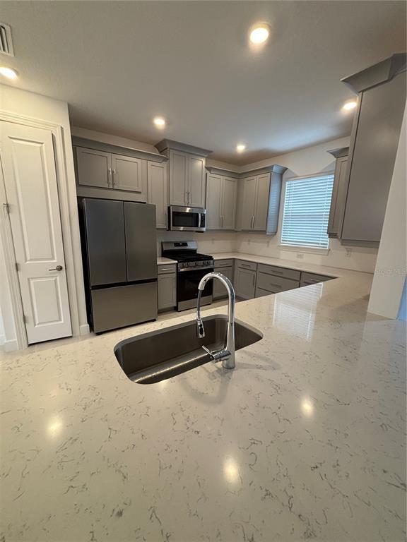 Building Photo - 16117 Isola Pl